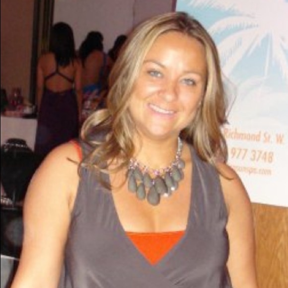 Meet your Posher, Effie - Picture 1 of 1